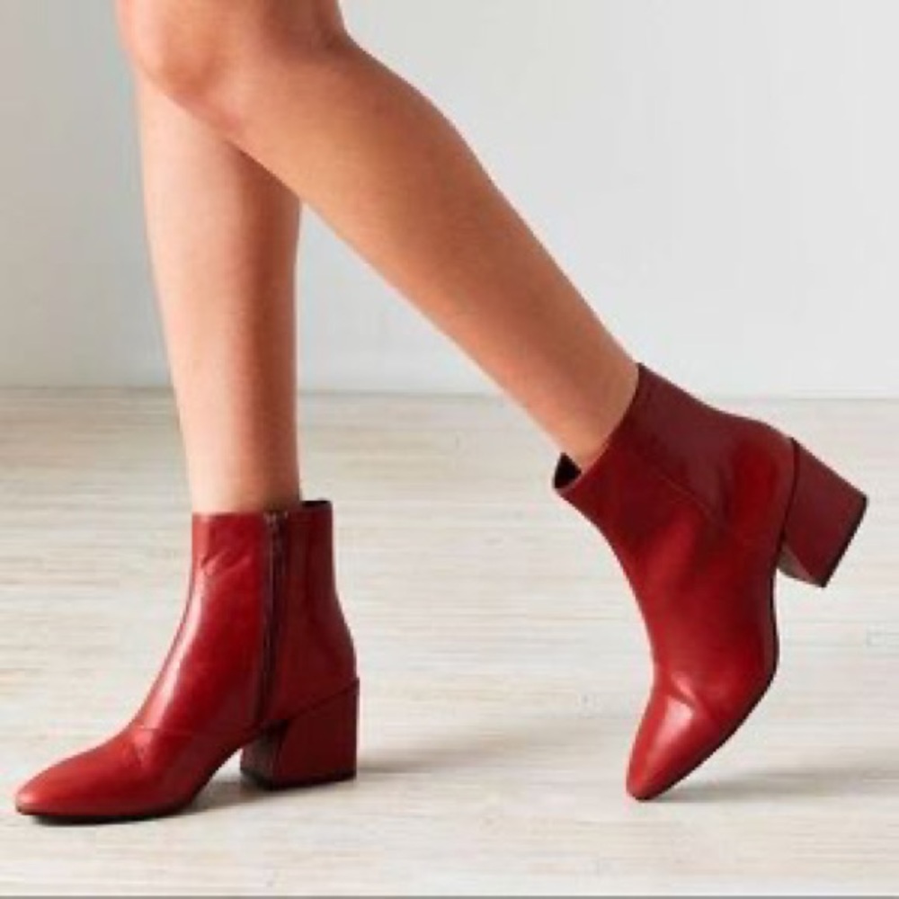 Vagabond Olivia red leather ankle boot
